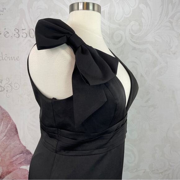 Mac Duggal Style 49454 size 16 NWOT Shoulder Bow - Picture 5 of 11